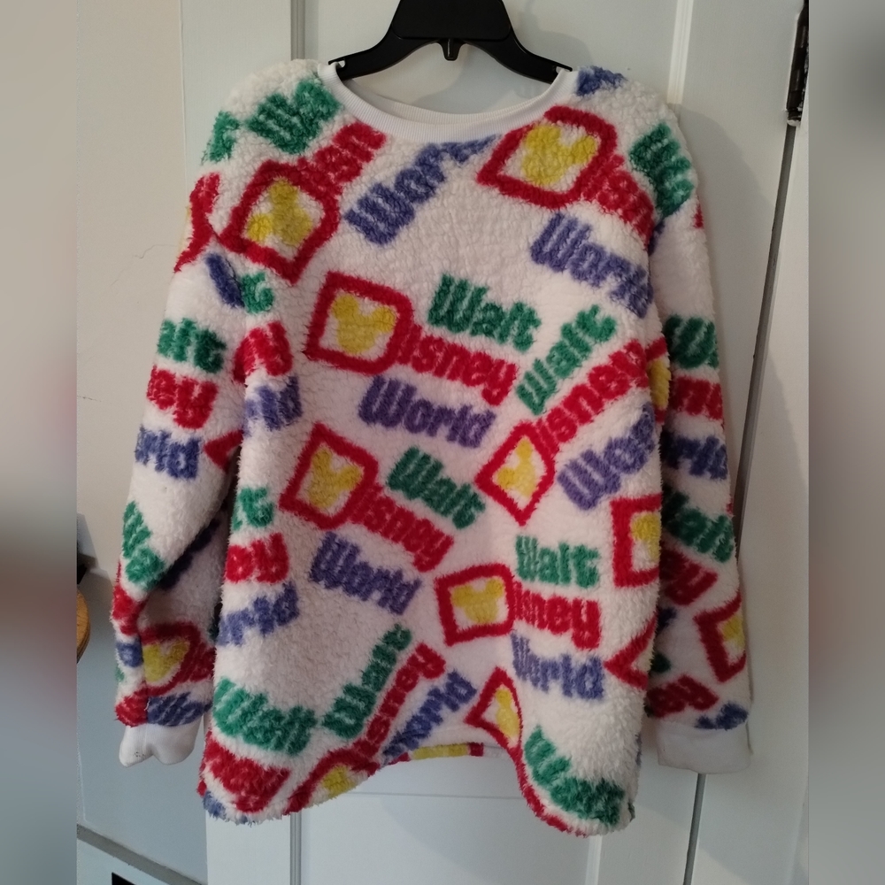 WDW sharpa top